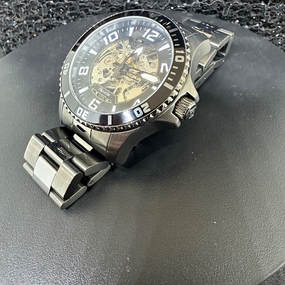 Men's NWT Invicta Watch with See Through Action from the Front and the Back - Picture 3 of 6